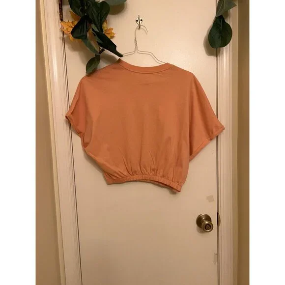 Cropped Top ~ Oversized~Women~Tee Shirt~Peach Size M - Picture 3 of 11